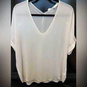 LUSH All in Favor Cuff Sleeve Woven Tee Women's L - Ivory V-neck, lightweight